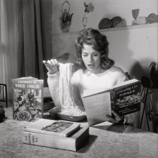Rabelais on cookbooks in the Financial Times